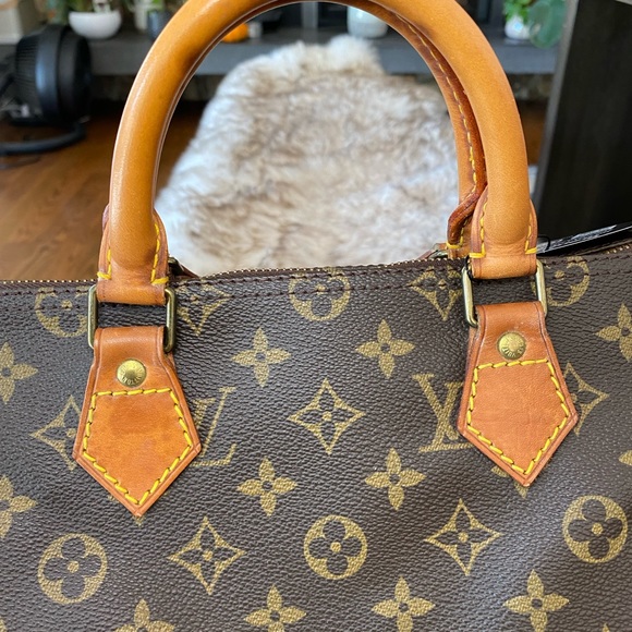 Authentic Louis Vuitton Speedy 35 Satchel Handbag - Picture 11 of 13